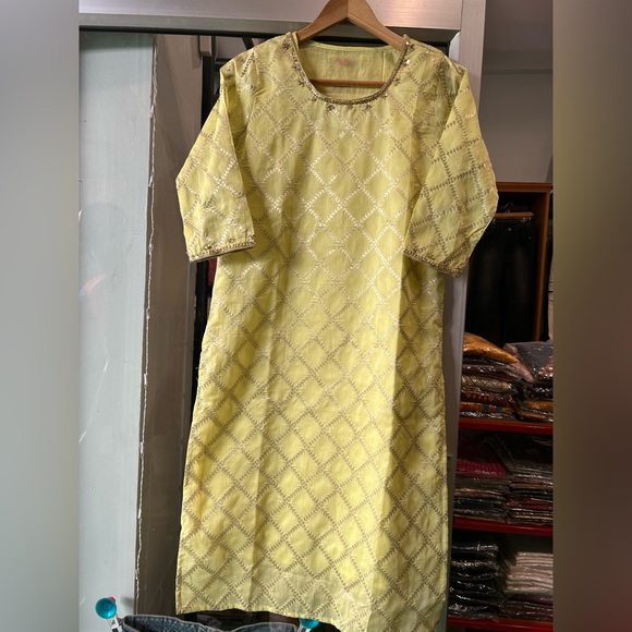 W kurti - Picture 3 of 12